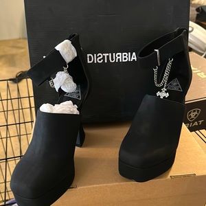 Disturb is size 10 woman’s dress shoes